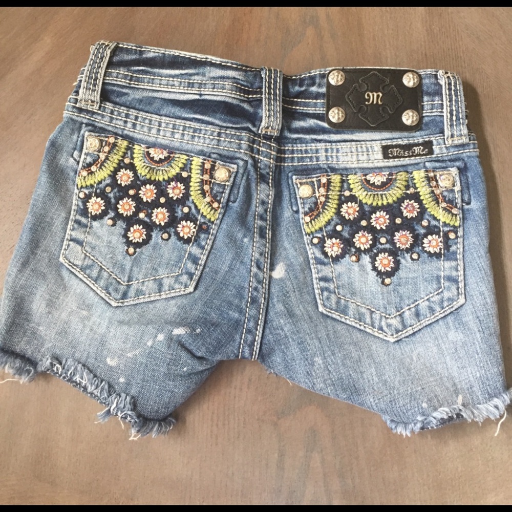 Girls Miss Me shorts *BLING*
