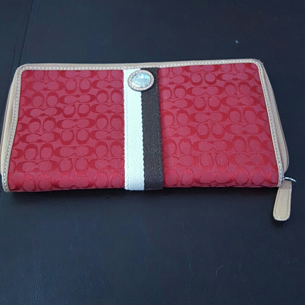 Authentic Coach wallet