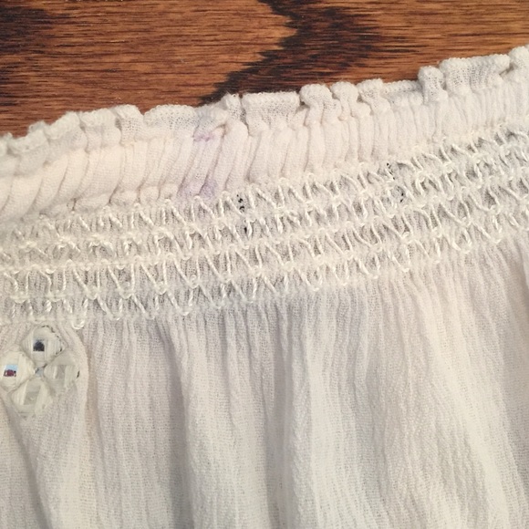 American Eagle white peasant top - Picture 4 of 4