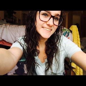 Meet your Posher, Carly