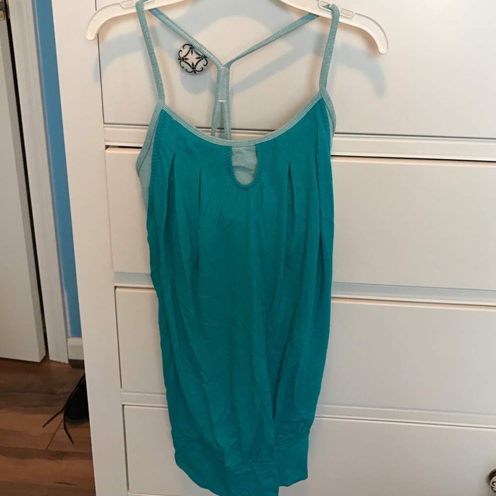 Lulumelon workout tank