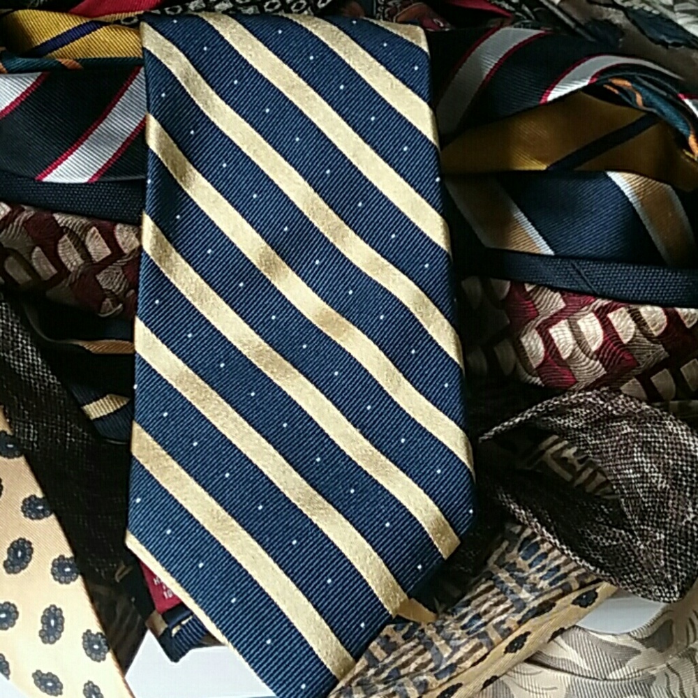 Chaps tie