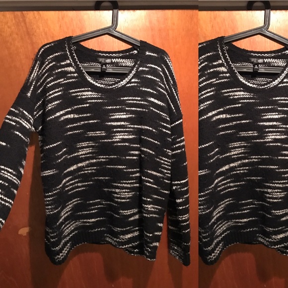 Bloomingdale's Sweaters - ❤️Hold ❤️for @moodtherapy