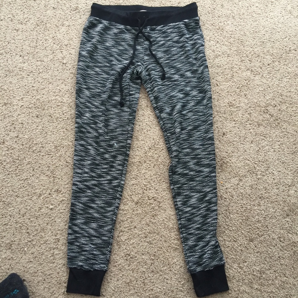 No Boundaries Style jogger Leggings
