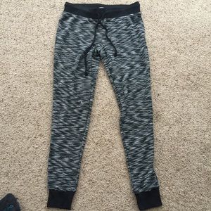 No Boundaries Style jogger Leggings