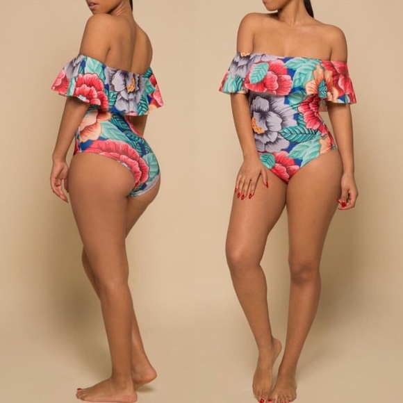 New✨ Off shoulder Floral Monokini 😍✨ - Picture 3 of 4