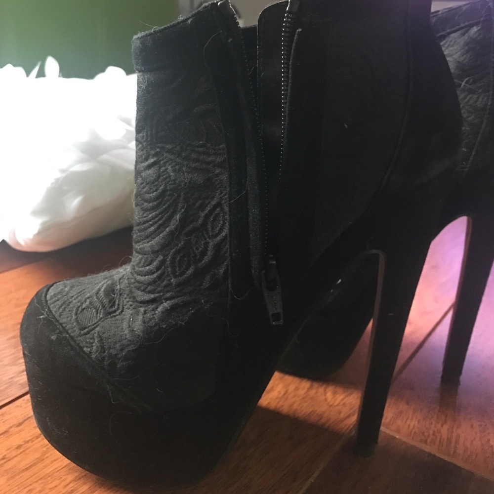 Hot!!! Black crochet booties! High heel, 6.5