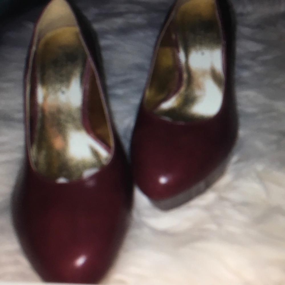 Red Shoe Dazzle heels
