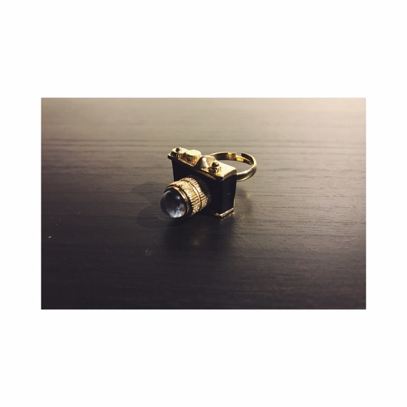 Vintage Camera Ring - Picture 2 of 4