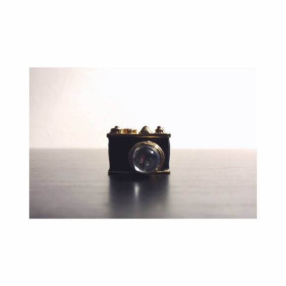 Vintage Camera Ring - Picture 3 of 4