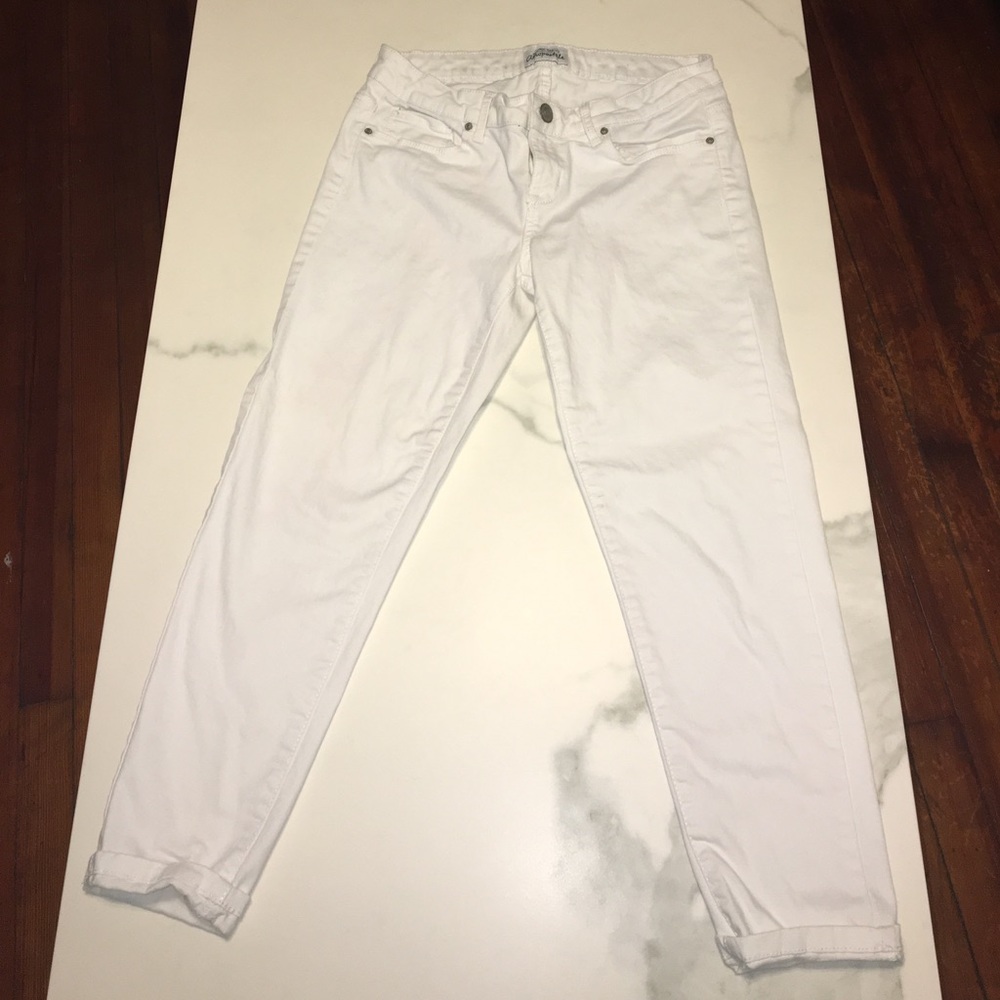 White Aeropostale jeans size 9/10
