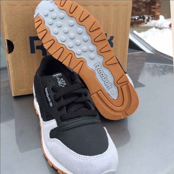 New Boys Reebok 🔥🔥🔥 - Picture 4 of 5