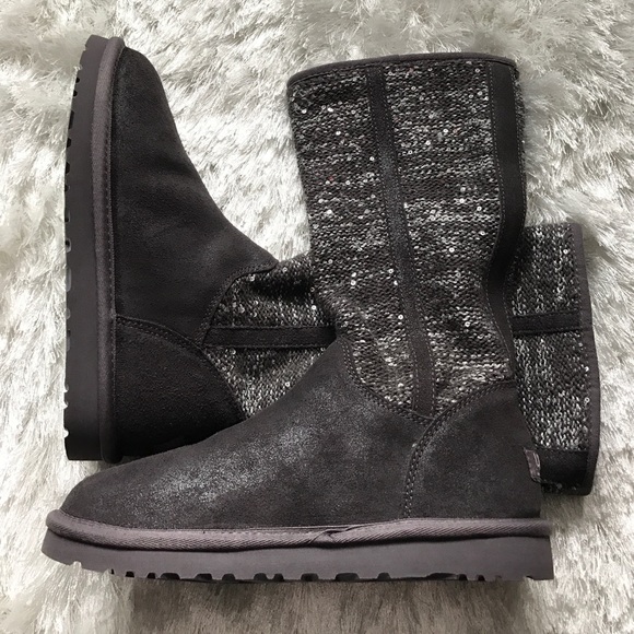 UGG Shoes - NWOT || UGG Camaya Boot