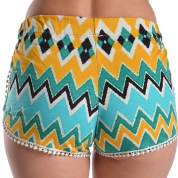 Tribal Shorts - Picture 2 of 2