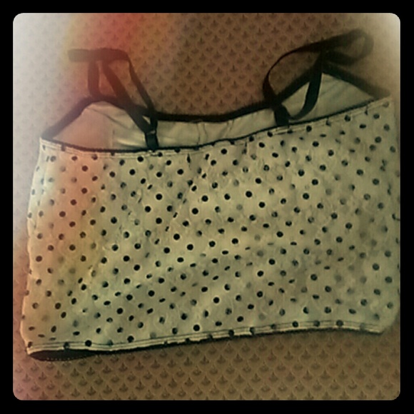 Polka dotted Crop Top - Picture 2 of 2