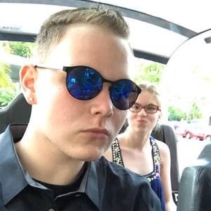 Meet your Posher, Robert