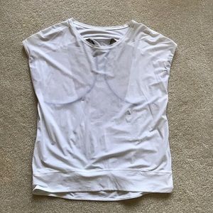 Lululemon workout shirt