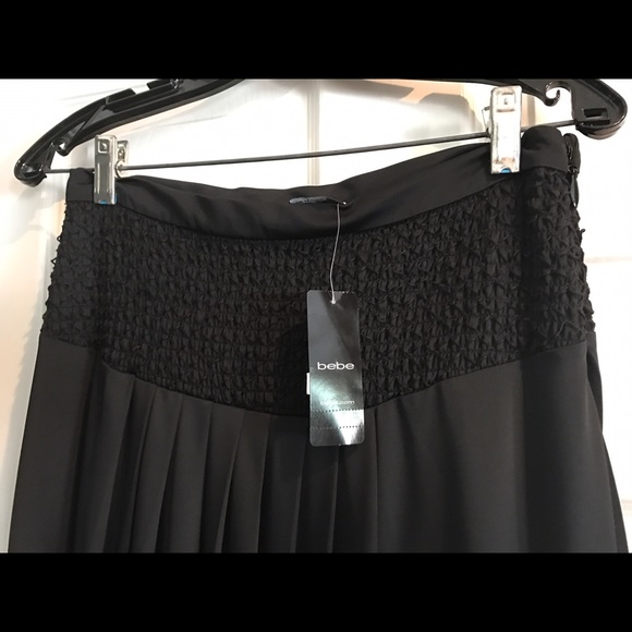 Pleated black maxi skirt -- Brand New W/tag - Picture 1 of 3