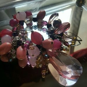 SOLD 😎😎😎😎Elegant ladies streachy bracele👠👠