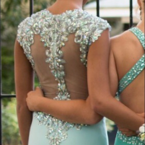 Dress - Picture 2 of 2