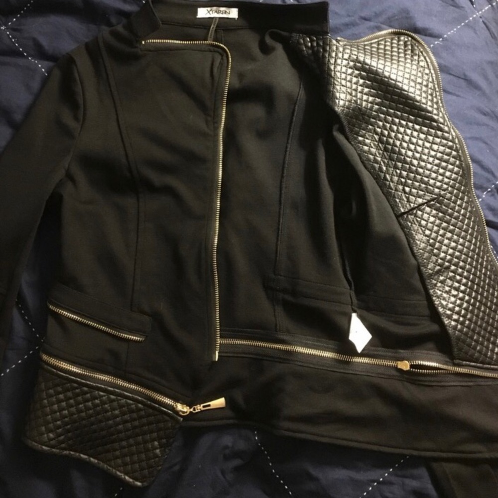 Textured Leather Jacket! - Picture 5 of 6