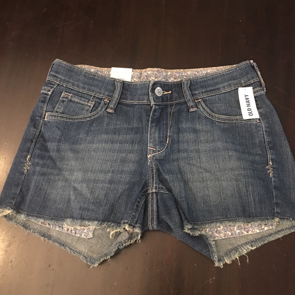 NWT Old Navy Denim Cutoffs - Picture 1 of 4