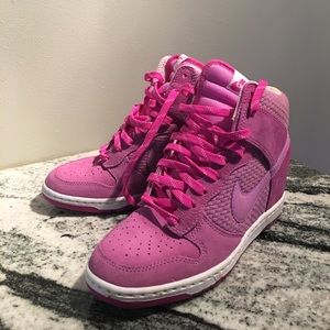 Nike wedge sneaker