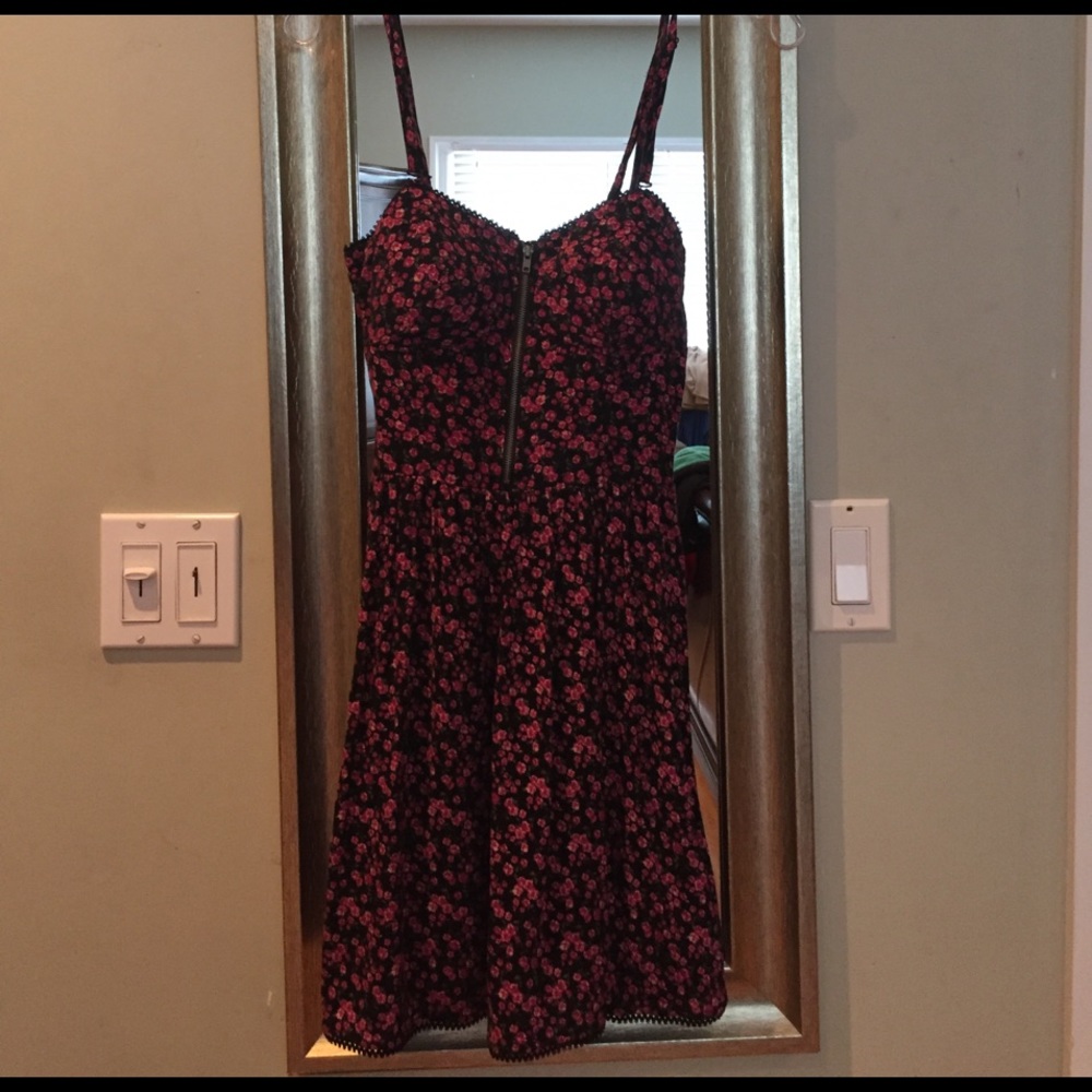 Floral patterned, flowy dress