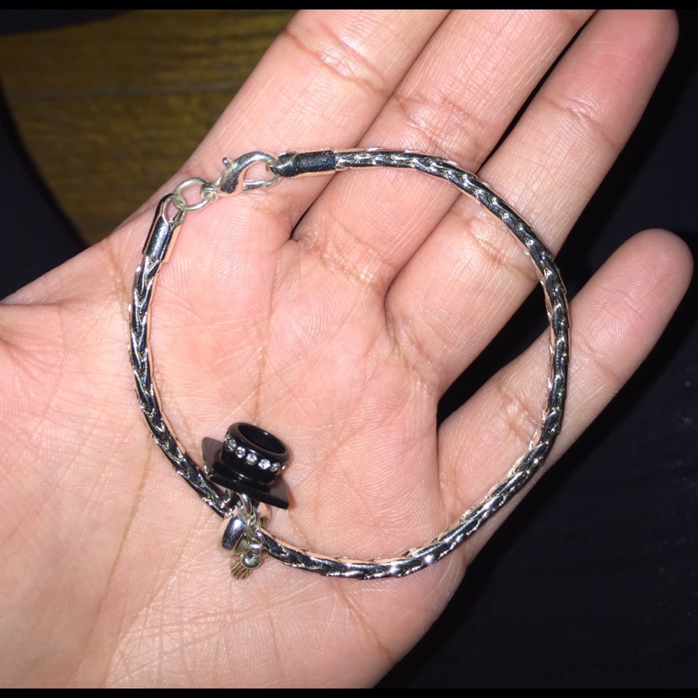 Charm bracelet