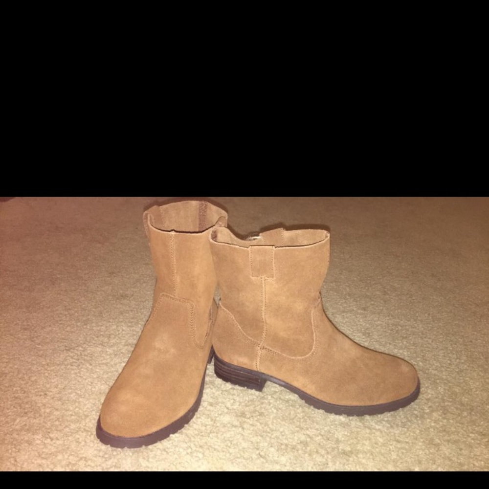 Daughter is picky lol!! American eagle