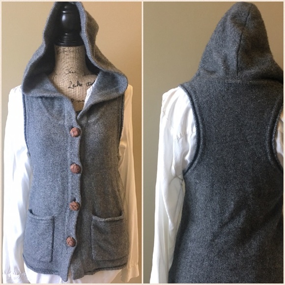 Banana Republic Sweaters - Banana republic lambswool cashmere blend hooded