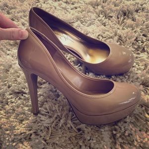Jessica Simpson heels