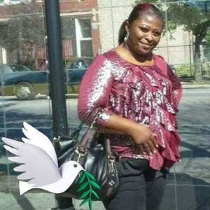 Meet your Posher, Makia