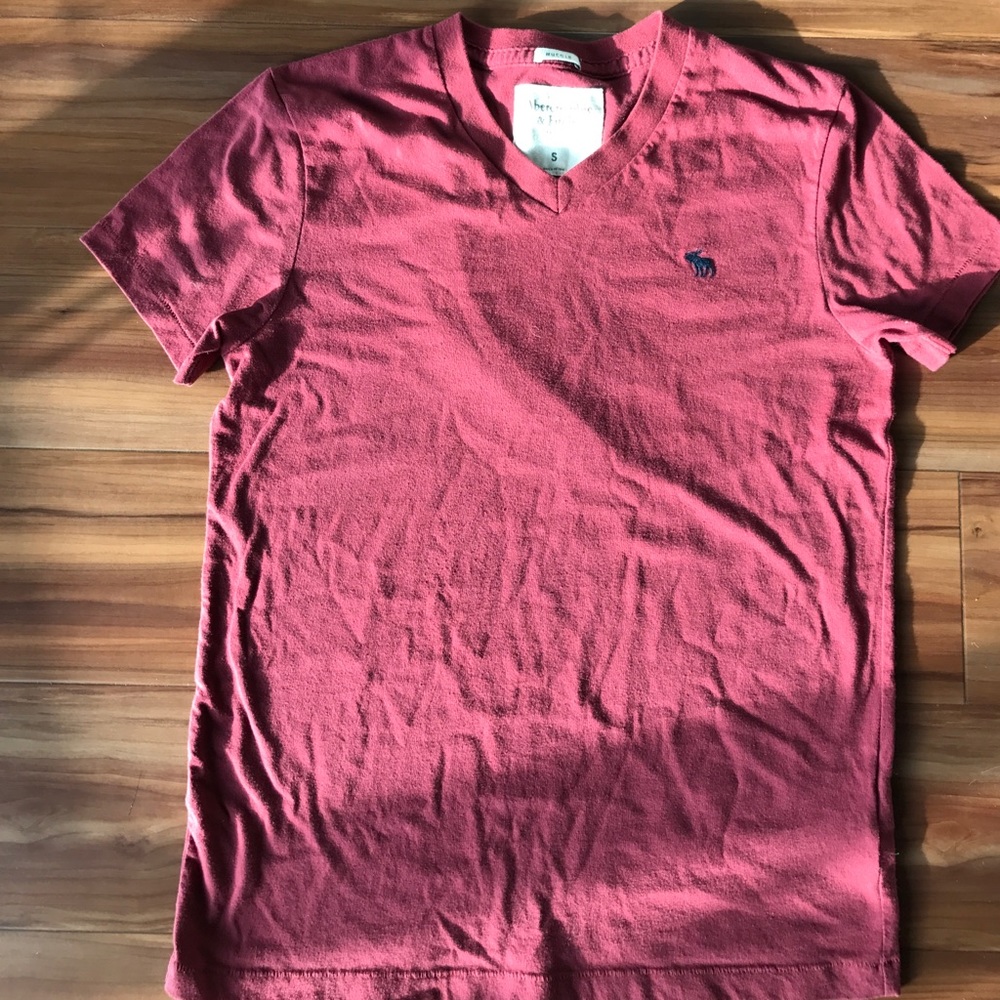 Abercrombie & Fitch Tee