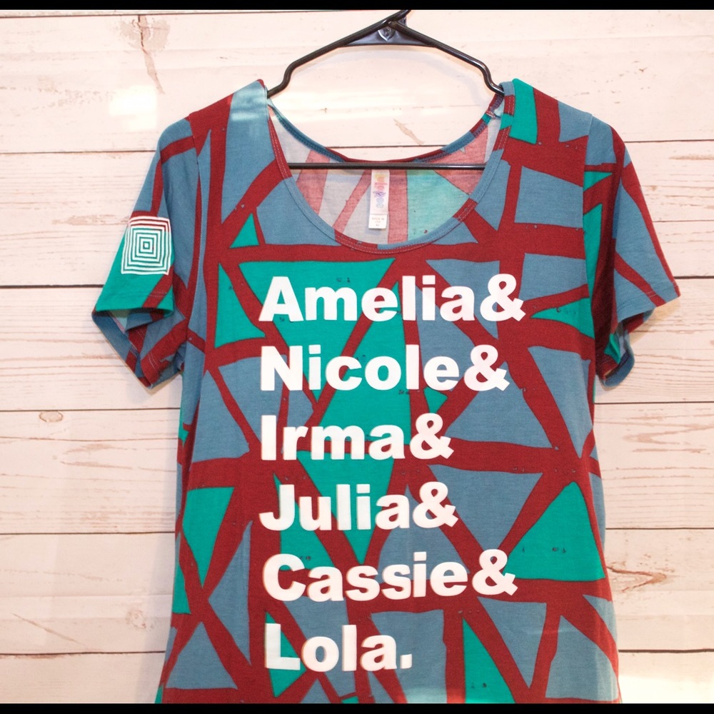 LuLaRoe girls screen printed Classic Tee