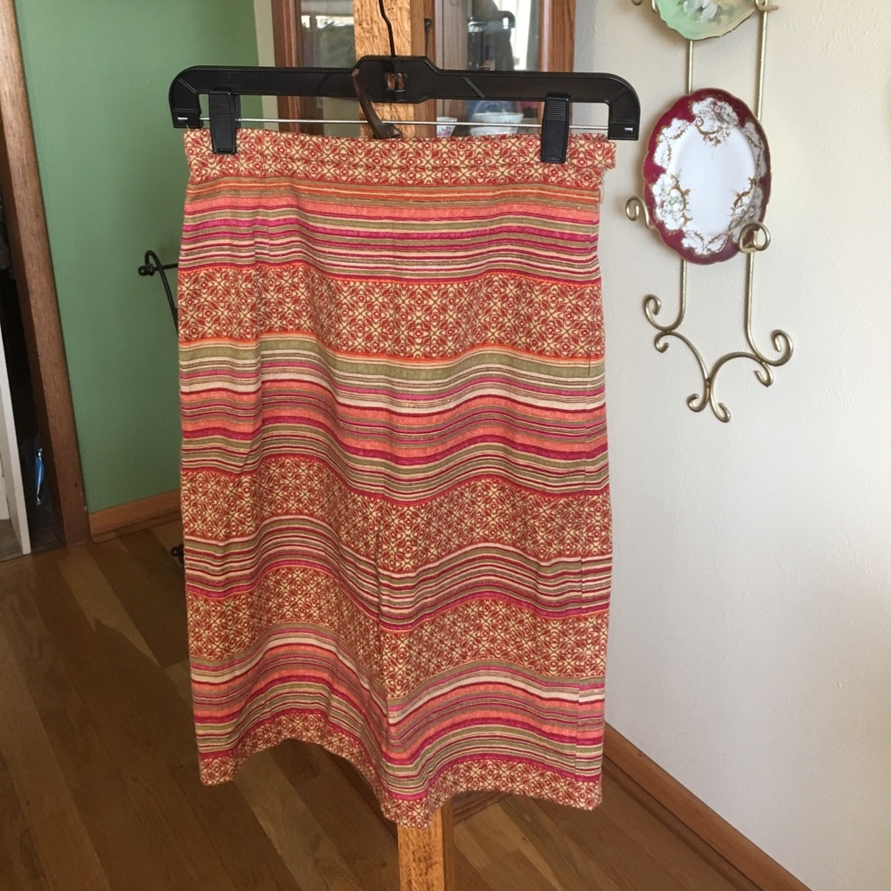 🎁🎁🎁🎁Talbots's multi color skirt $5