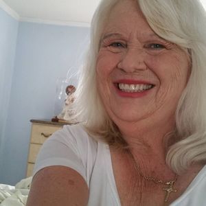 Meet your Posher, Brenda