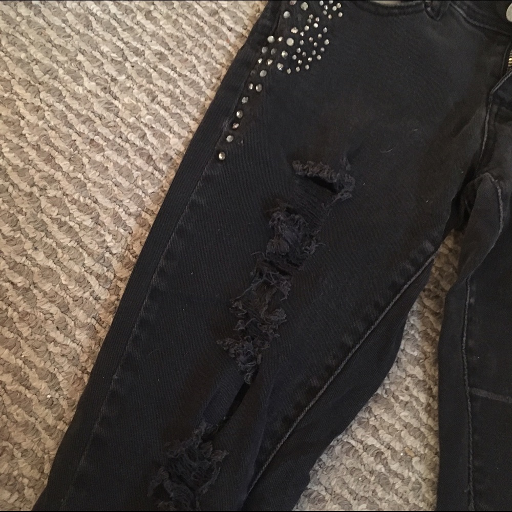 BONGO black ripped jeans with gems