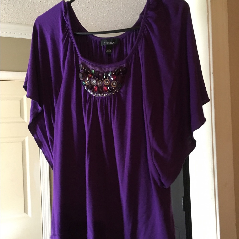 B.Design peasant top