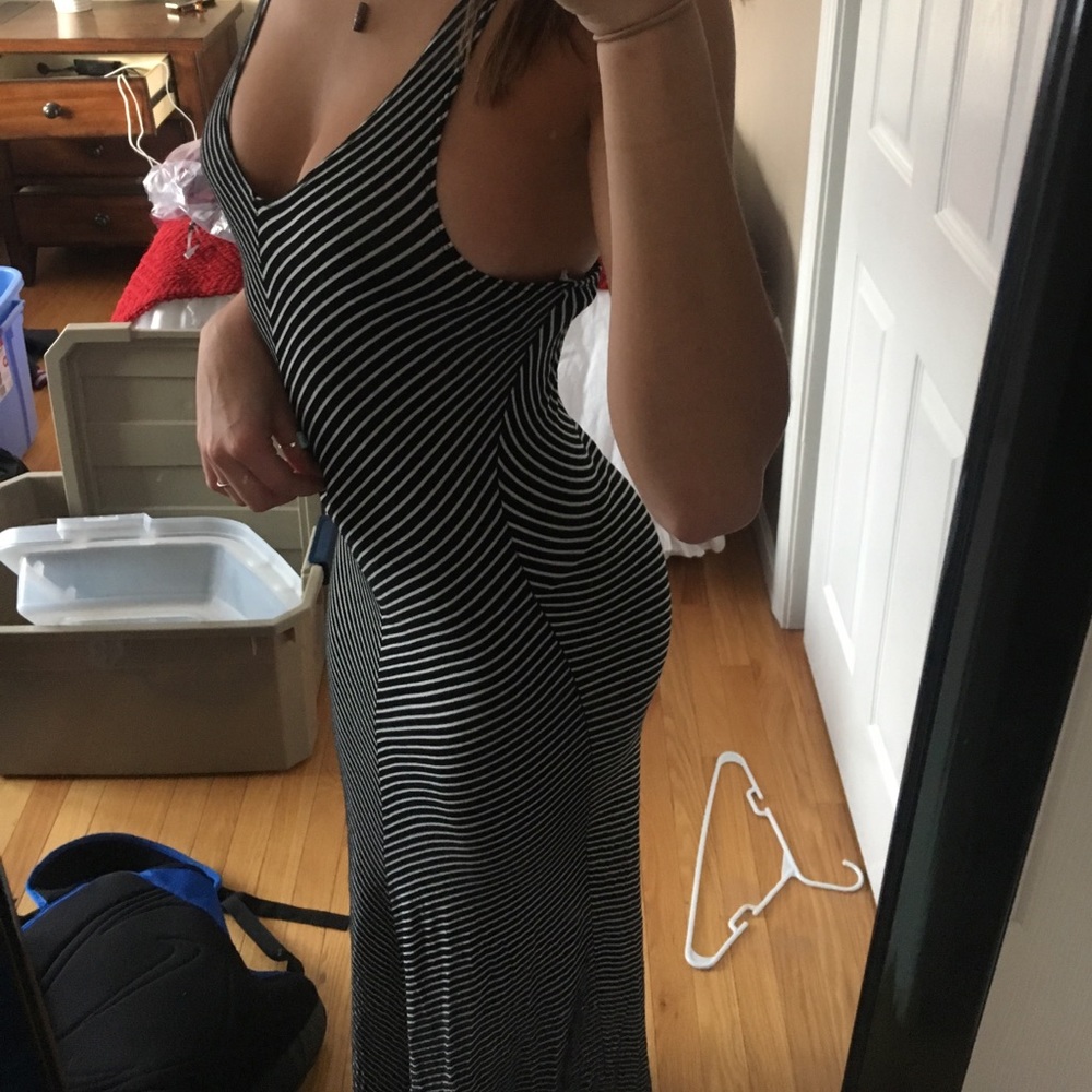 Super cute maxi dress!