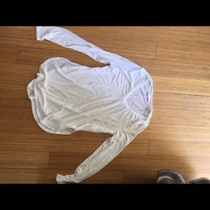 Simple White Longsleeve V-Neck