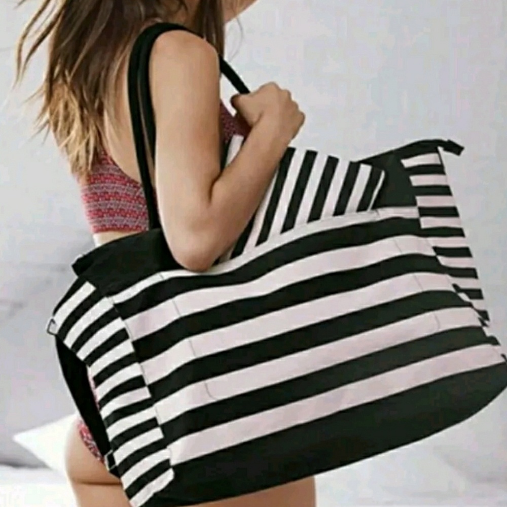 NWT! Victoria's Secret Weekender Bag 2 Pc.