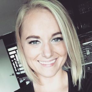 Meet your Posher, Christine