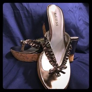 Guess Wedge Thong Sandals Silver Gunmetal EUC