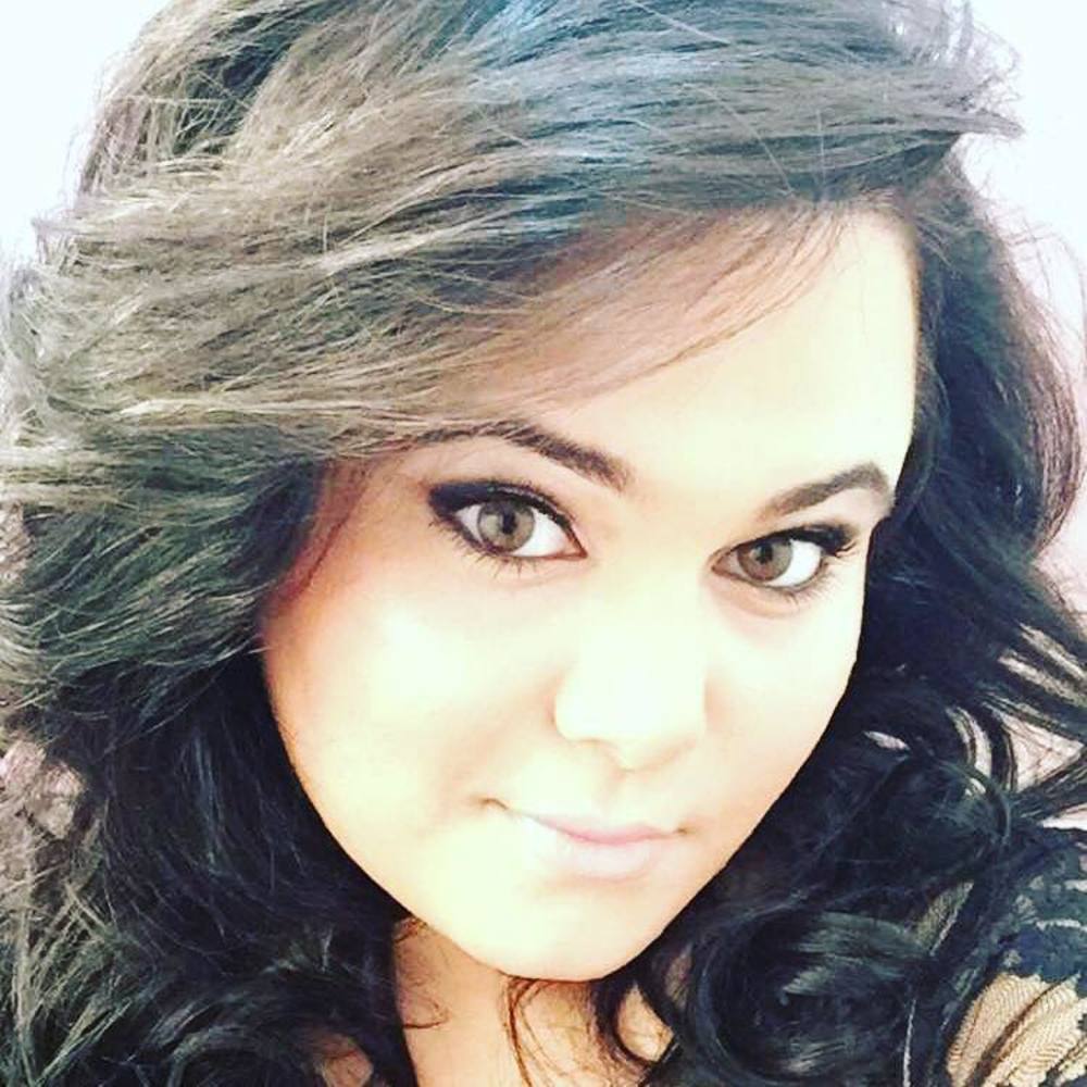 Meet your Posher, Daniella