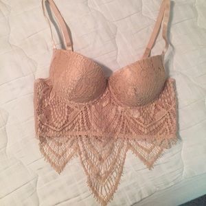 I am selling this lovely bra and panty set! ❤️