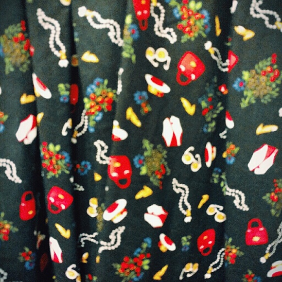 Super cute printed dress! - Picture 3 of 3