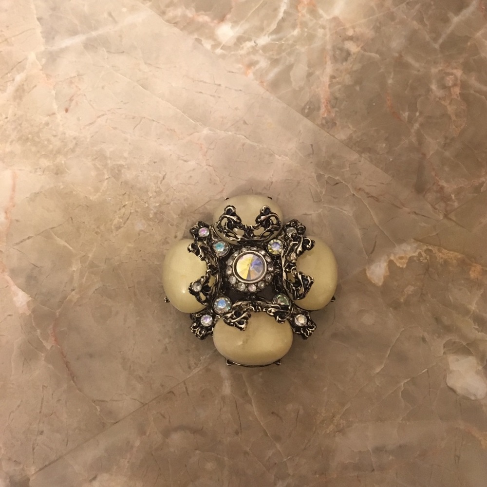 Royal Pendant