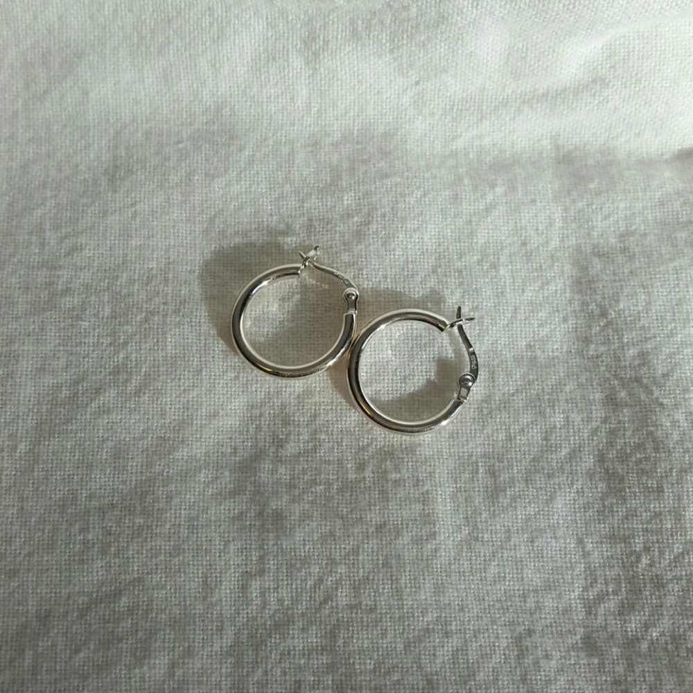 Authentic Chamilia small hoop earrings