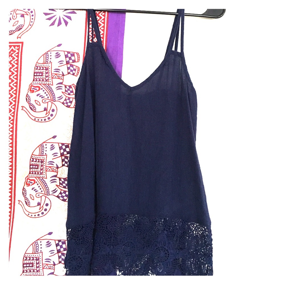 American Eagle lace tank